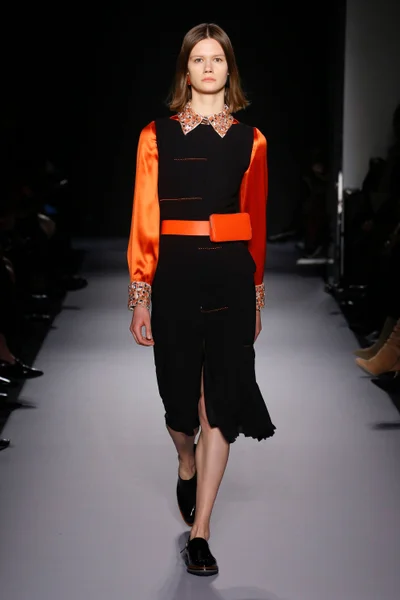 Look 28